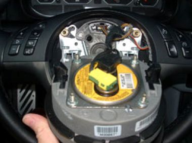 Pull out airbag